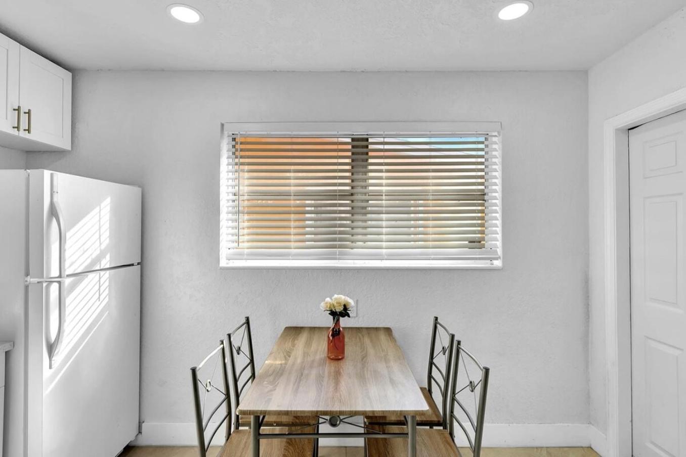 2 Bdrm Modern House Mins From Beach & Casino Hb1 Hallandale Beach Exterior foto